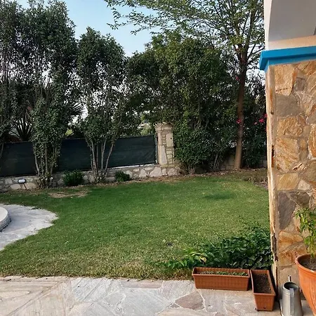 Lovely Summer House With Pool וילה *